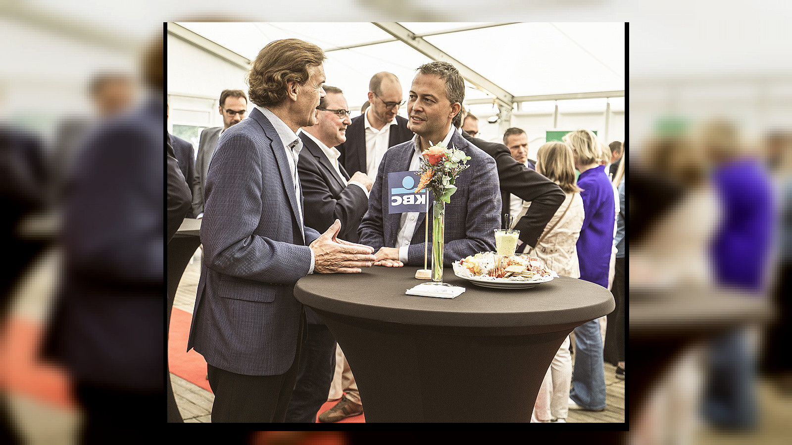 Egbert Lachaert vertrekt uit Anders: een karaktermoord op de partij